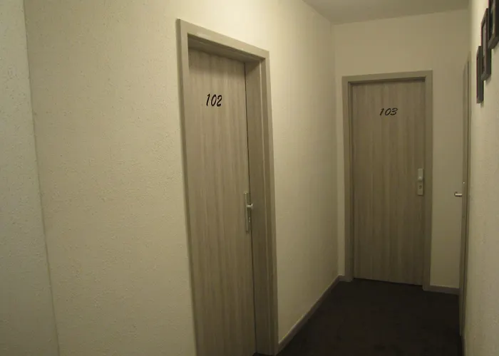 Milano 3*
